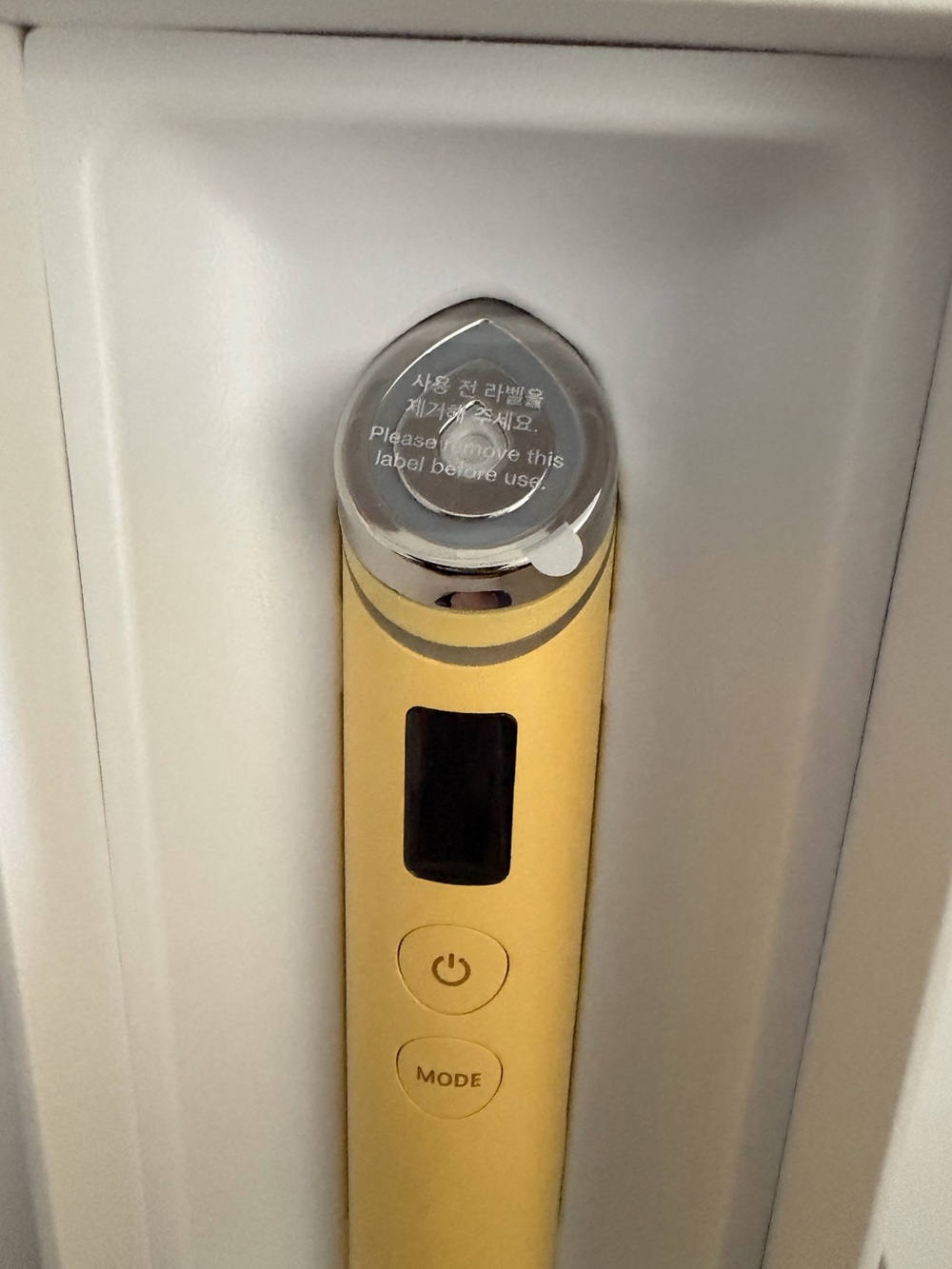 Medicube Age R Booster Pro - yellow - Picture 3 of 5
